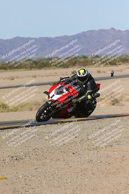media/Dec-10-2023-SoCal Trackdays (Sun) [[0ce70f5433]]/Turn 9 Inside Set 1 (1115am)/